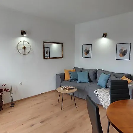 Apartment Relax 4 *