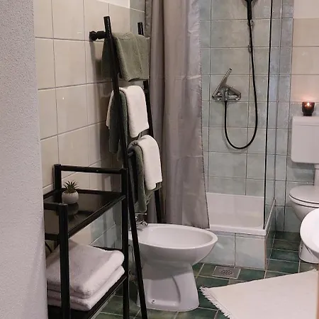 Relax 4 アパート